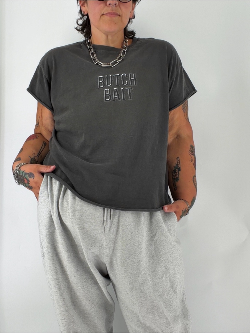 Butch Bait lesbian tattoo art to wear cropped boxy tee XL pepper femme queer - Picture 5 of 11
